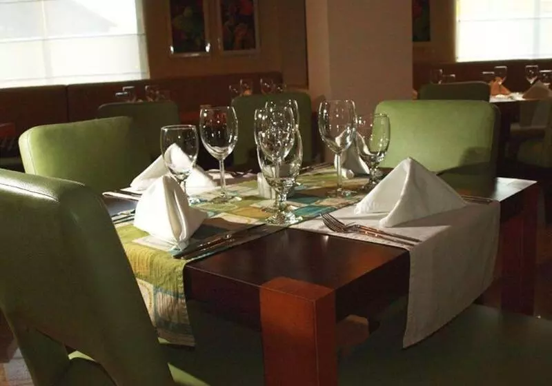 Hotel Courtyard By Marriott Paramaribo