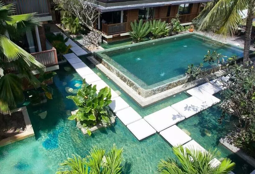 هتل Dhevatara Beach