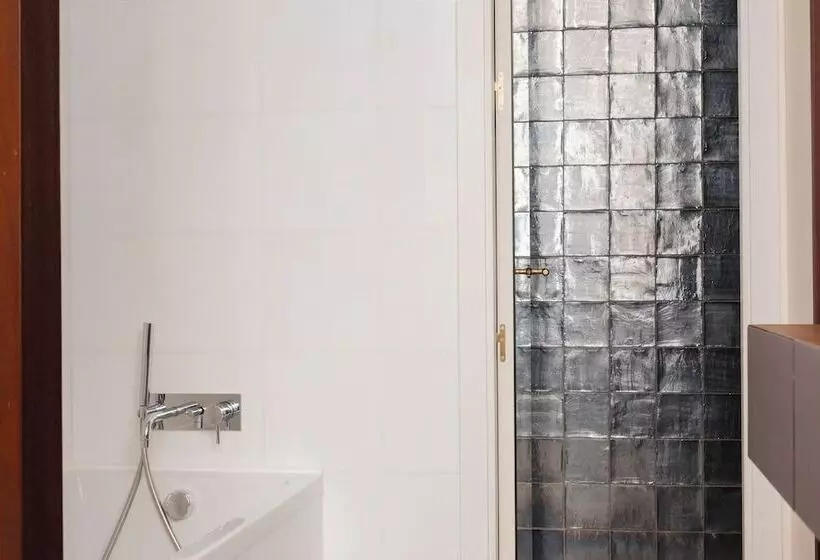 Hotel Do Plaça Reial Powered By Sonder