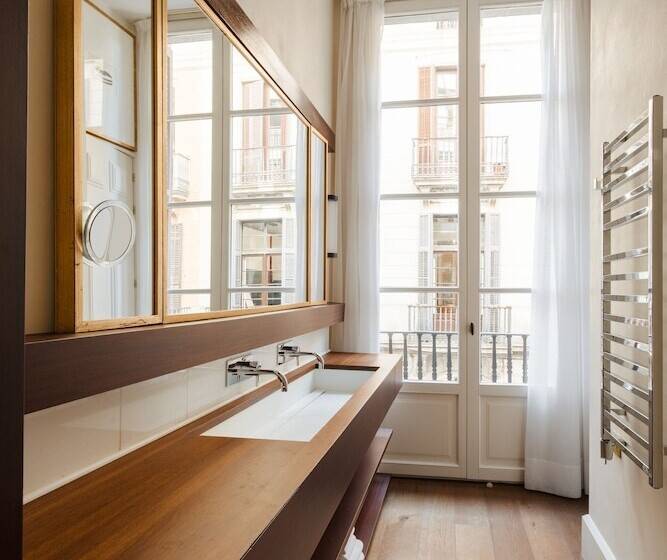 هتل Do Plaça Reial Powered By Sonder