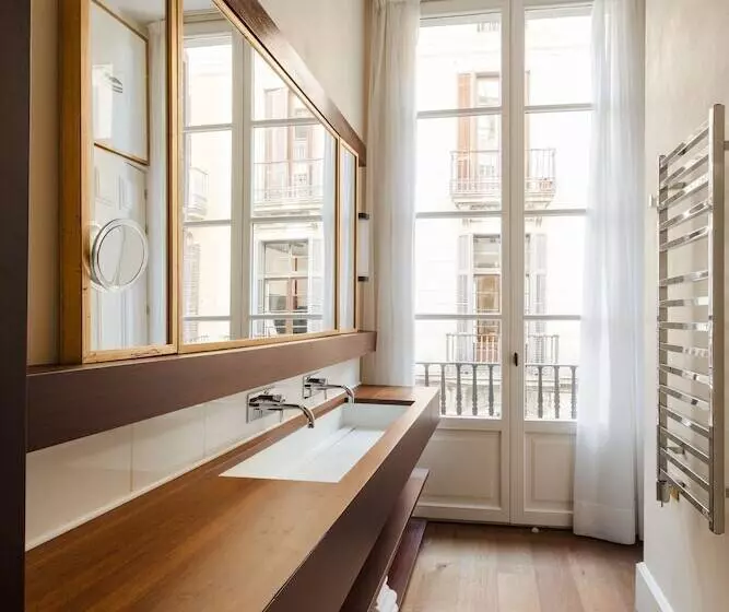 Hotel Do Plaça Reial Powered By Sonder