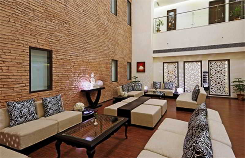 Hotel Ds Clarks Inn Gurgaon