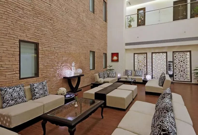 Hotel Ds Clarks Inn Gurgaon