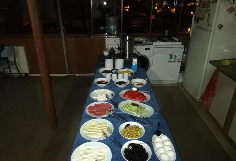 فندق Efe Guest House