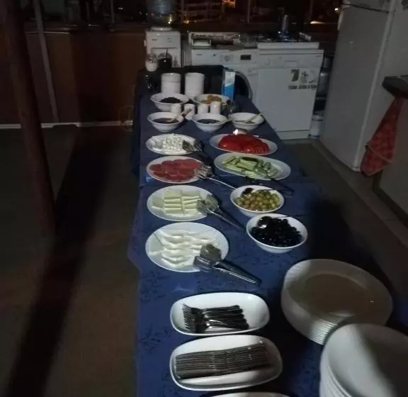 فندق Efe Guest House