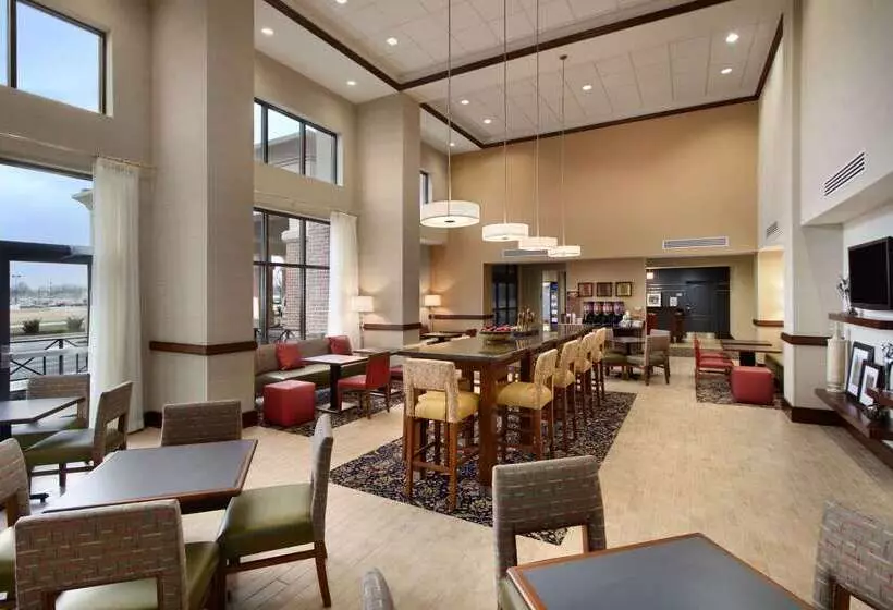 ホテル Hampton Inn & Suites Charles Town