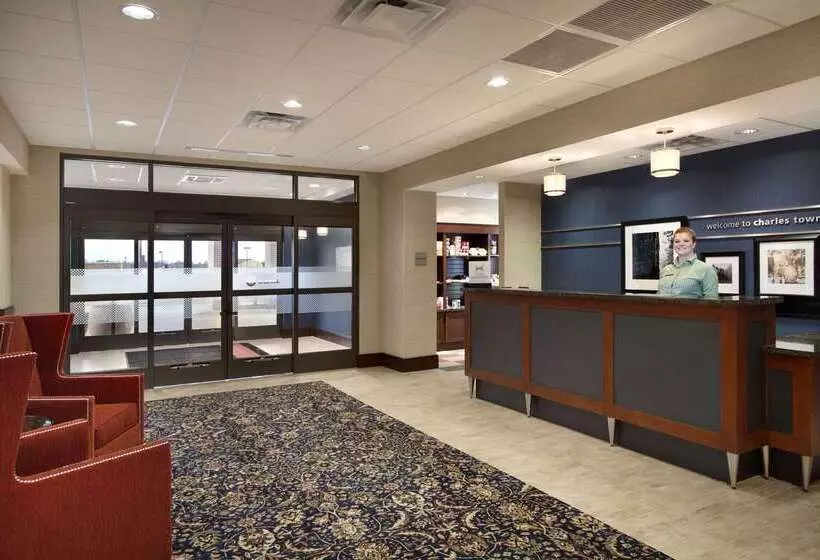 ホテル Hampton Inn & Suites Charles Town