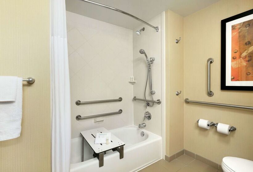 فندق Hampton Inn & Suites Charles Town