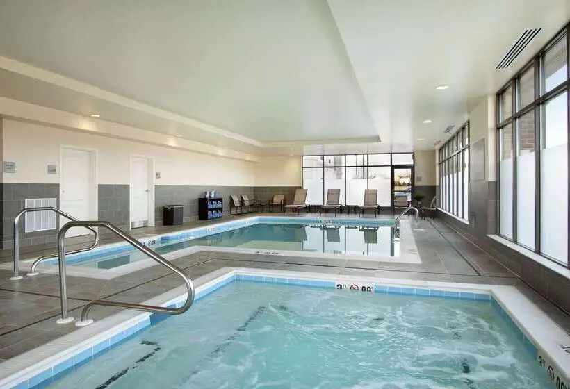 ホテル Hampton Inn & Suites Charles Town