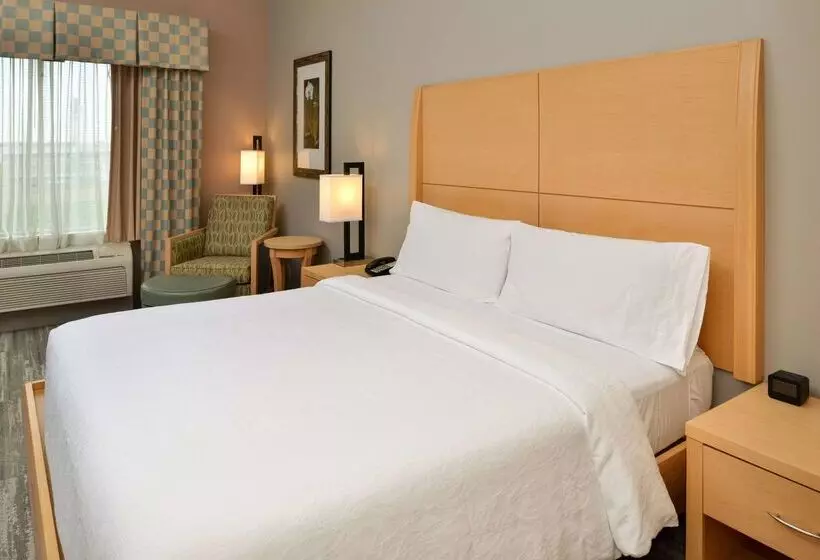 Отель Hilton Garden Inn Denton