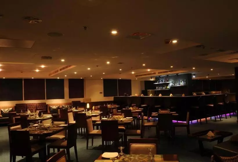 هتل Holiday Bahrain