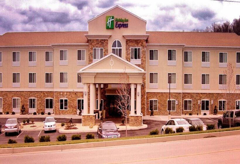 בית מלון כפרי Holiday Inn Express & Suites Belle Vernon By Ihg