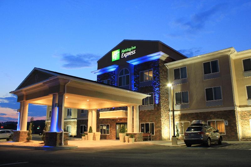 בית מלון כפרי Holiday Inn Express & Suites Belle Vernon By Ihg