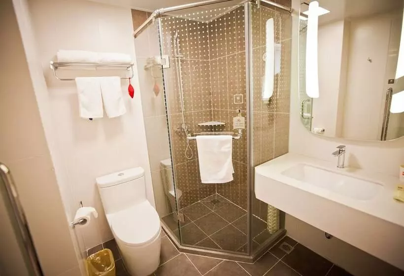 Отель Ibis Harbin Hongqi Street