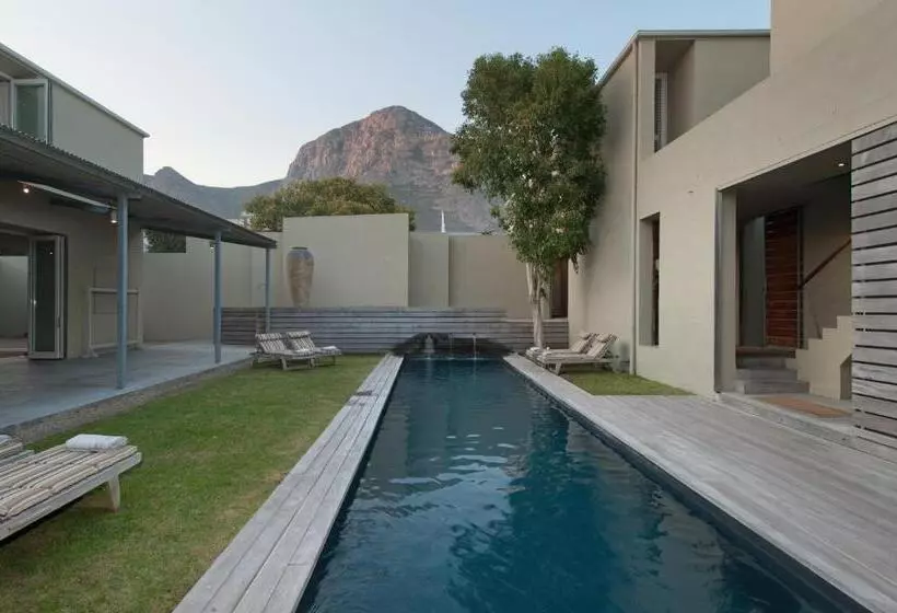 בית מלון כפרי Mosselberg On Grotto Beach