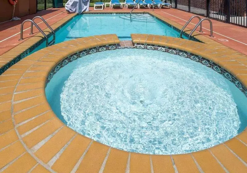 Отель Quality Inn Donaldsonville  Gonzales