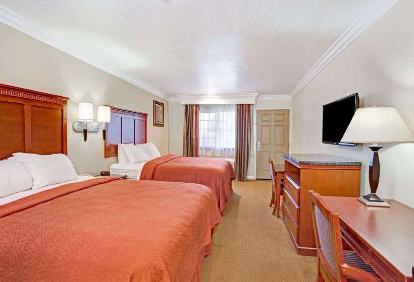 호텔 Super 8 By Wyndham Cypress Buena Park Area