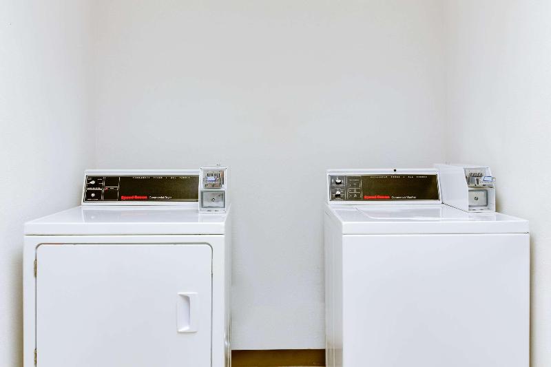 酒店 Super 8 By Wyndham Cooke City Yellowstone Park Area