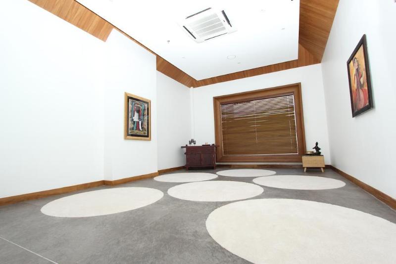 בית מלון כפרי The Leela Ashtamudi, A Raviz