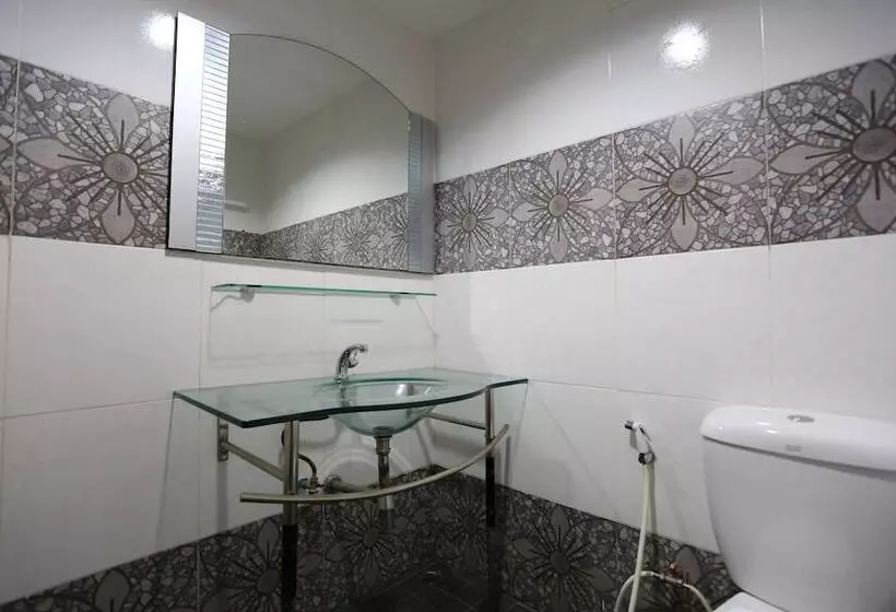 Hotel The Siam Guest House   Sha Extra Plus