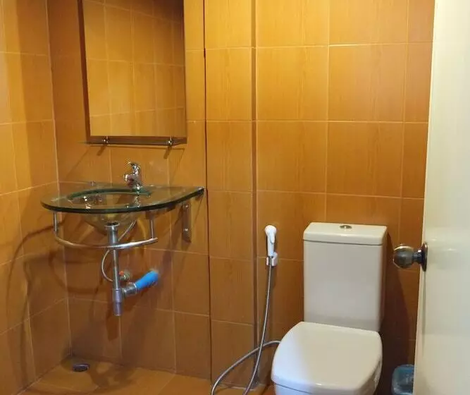 Hotel The Siam Guest House   Sha Extra Plus