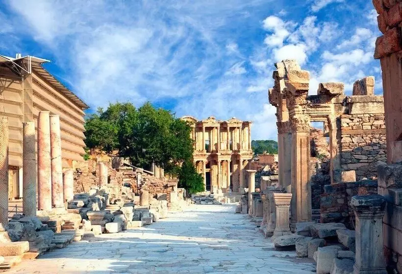 Отель Wallabies Aquaduct