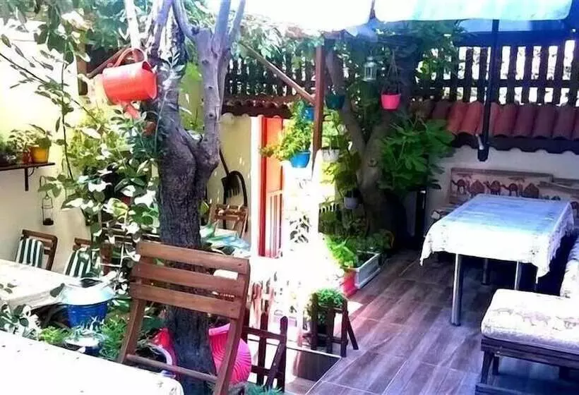 ペンション Antikhan