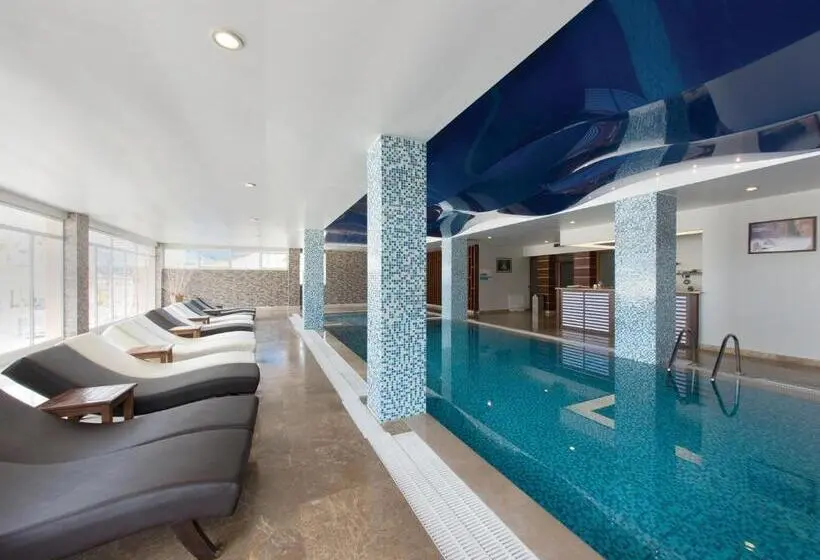 Unique Residence Hotel Golf and Spa