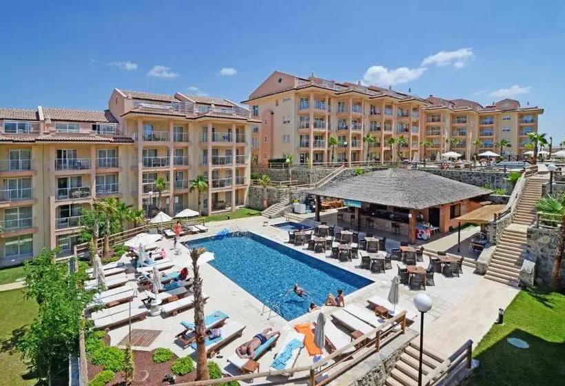 Unique Residence Hotel Golf and Spa