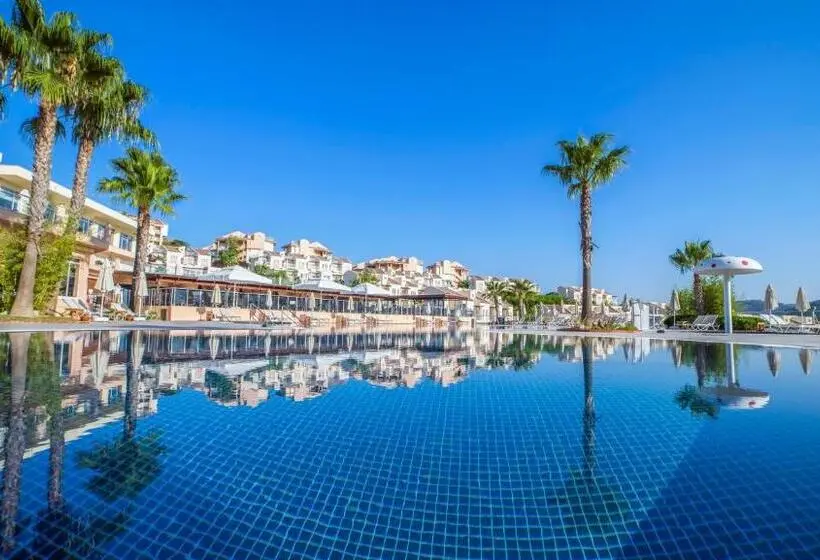 Unique Residence Hotel Golf and Spa
