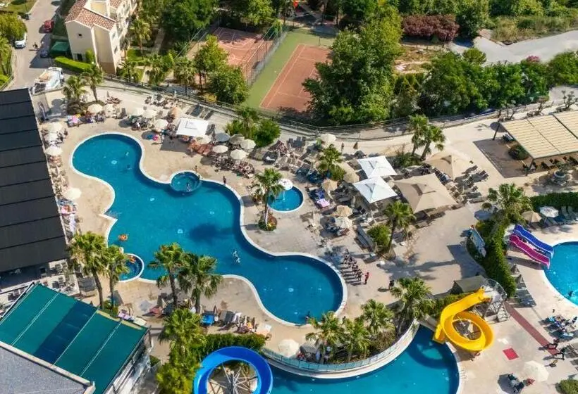 Unique Residence Hotel Golf and Spa