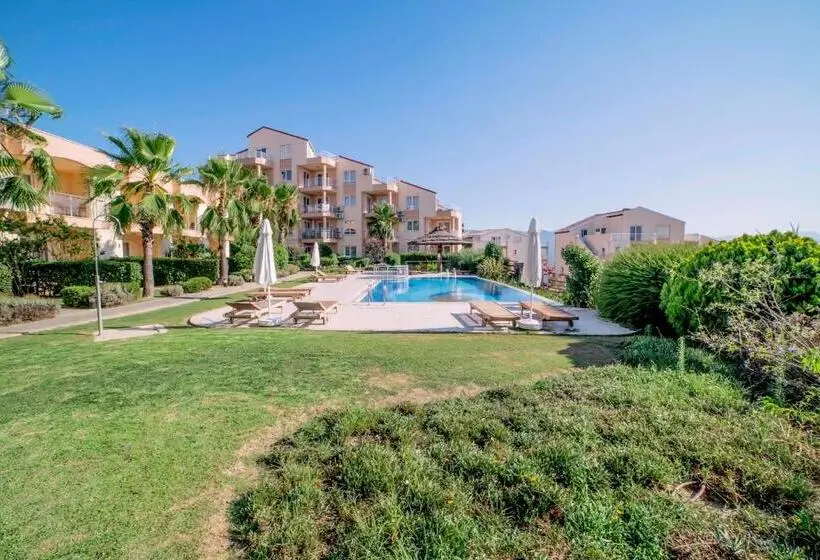 Unique Residence Hotel Golf and Spa