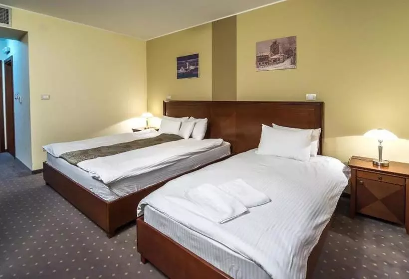 Garni Hotel Semlin B&b