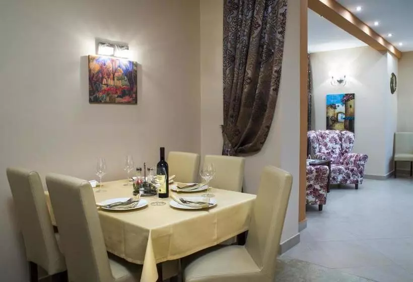 Garni Hotel Semlin B&b