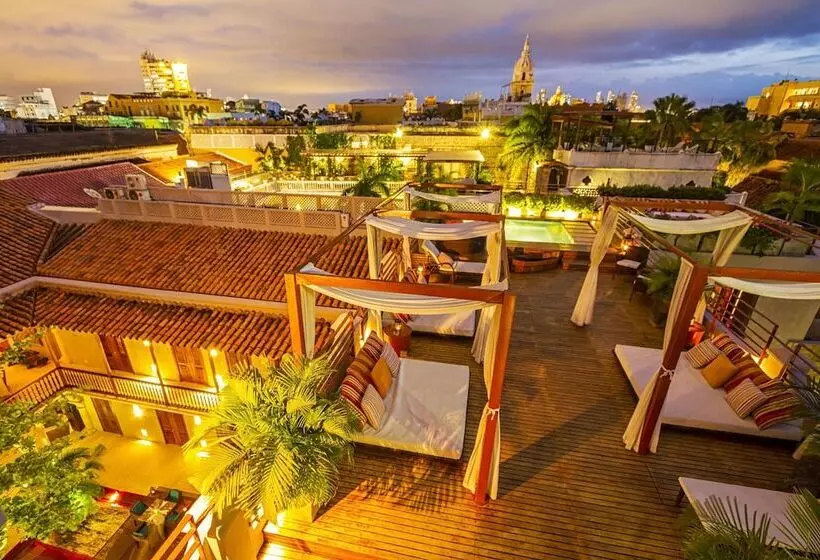 Ananda Hotel Boutique