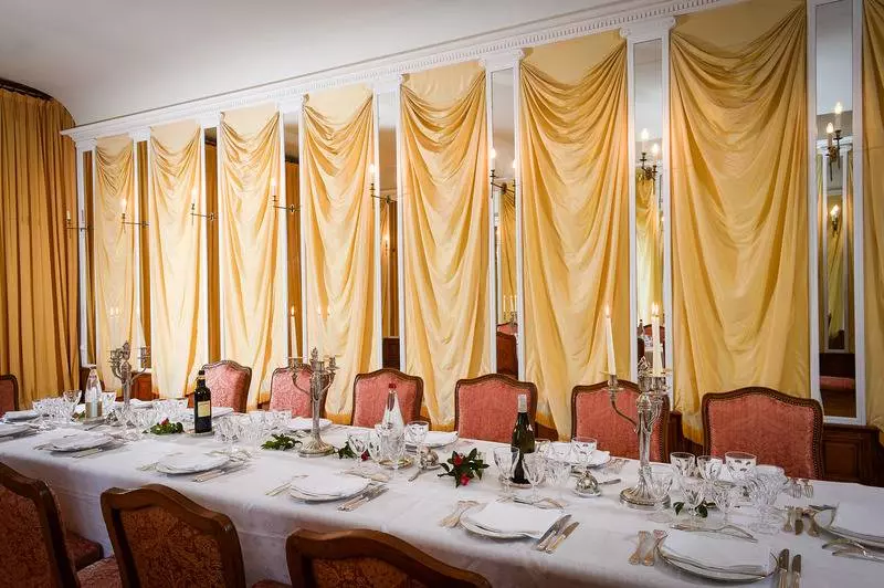 فندق Chateau De Canisy