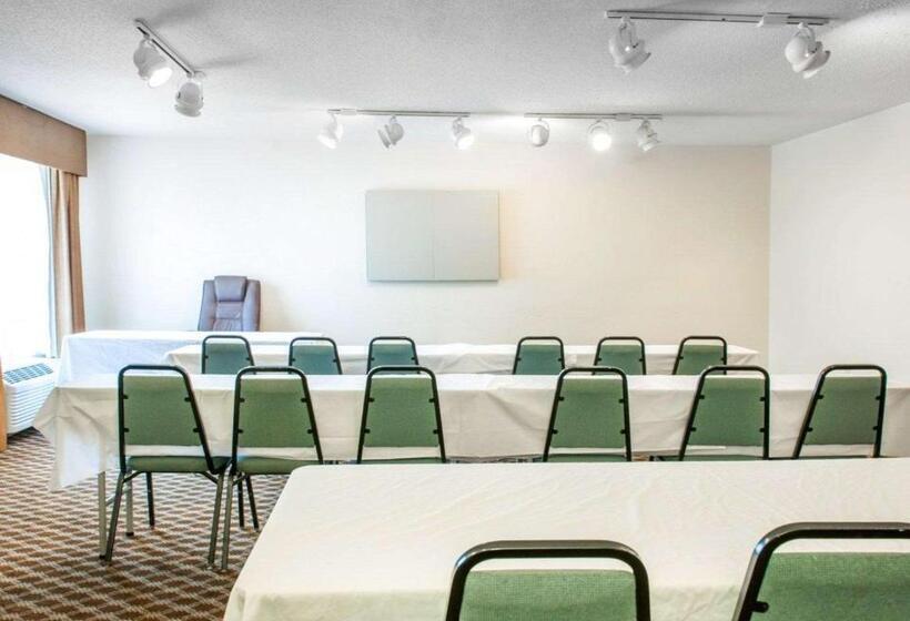 Отель Comfort Inn