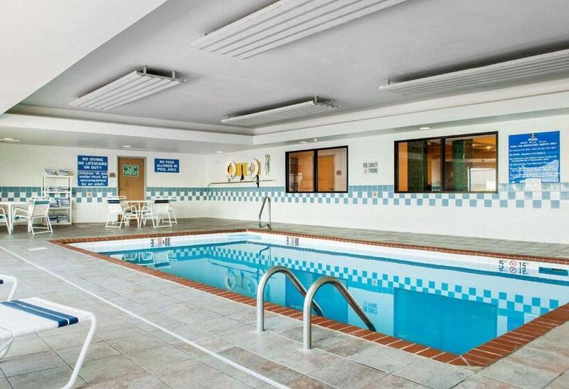 Отель Comfort Inn