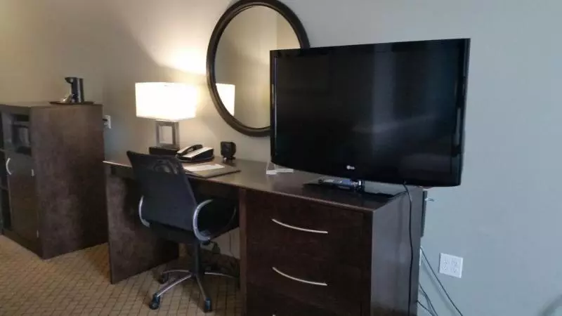 فندق Comfort Suites At Katy Mills