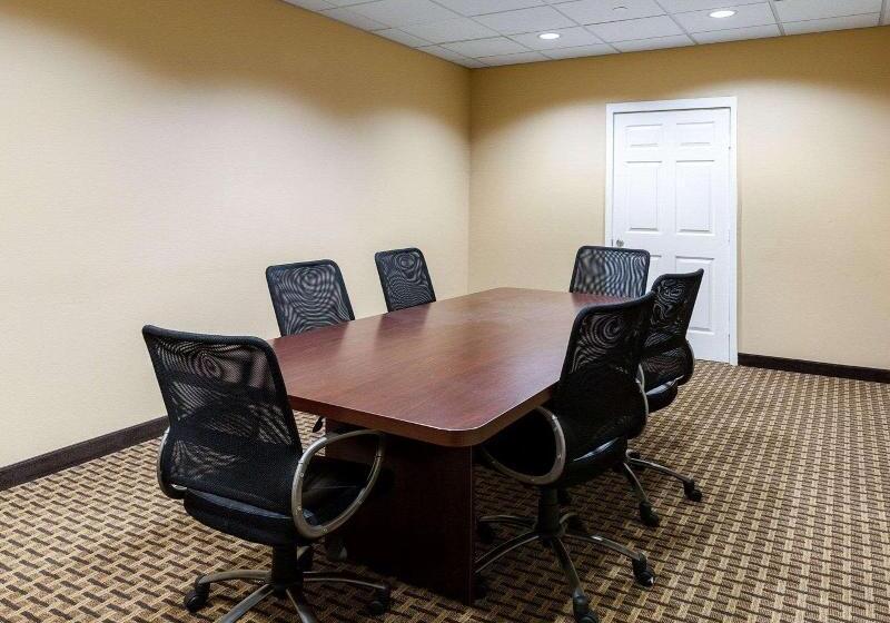 בית מלון כפרי Comfort Suites At Katy Mills