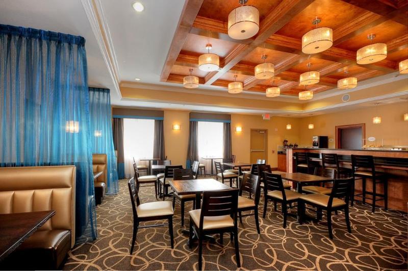 בית מלון כפרי Comfort Suites At Katy Mills