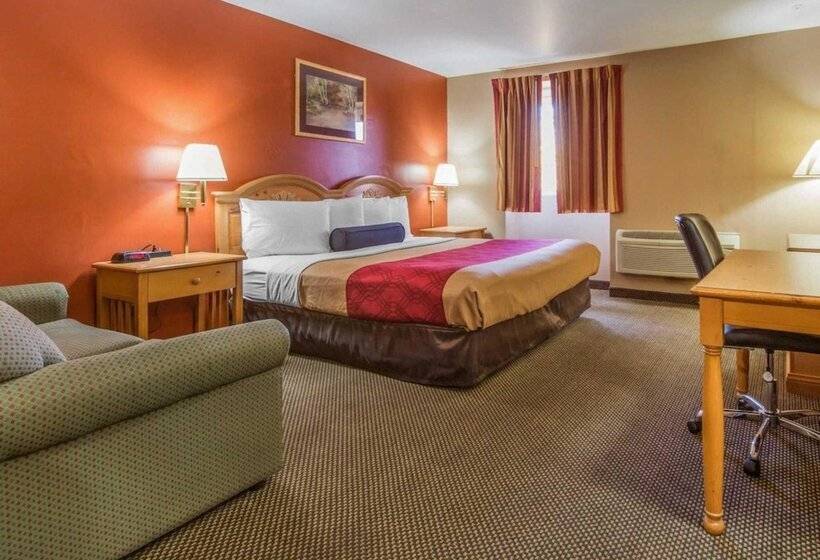 Отель Econo Lodge