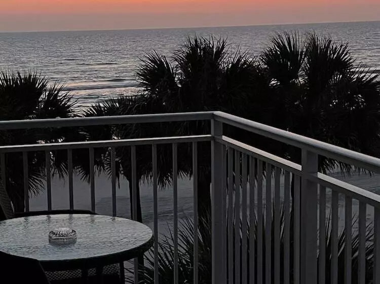 Hotel Flamingo Inn Beachfront