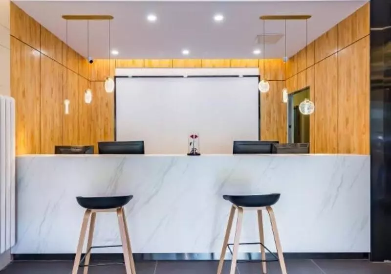 هتل Greentree Inn Beijing Dongba