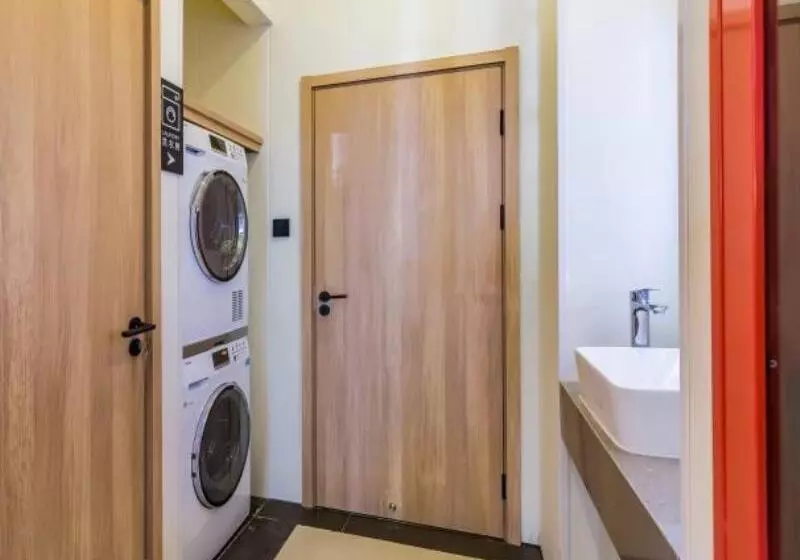 هتل Greentree Inn Beijing Dongba