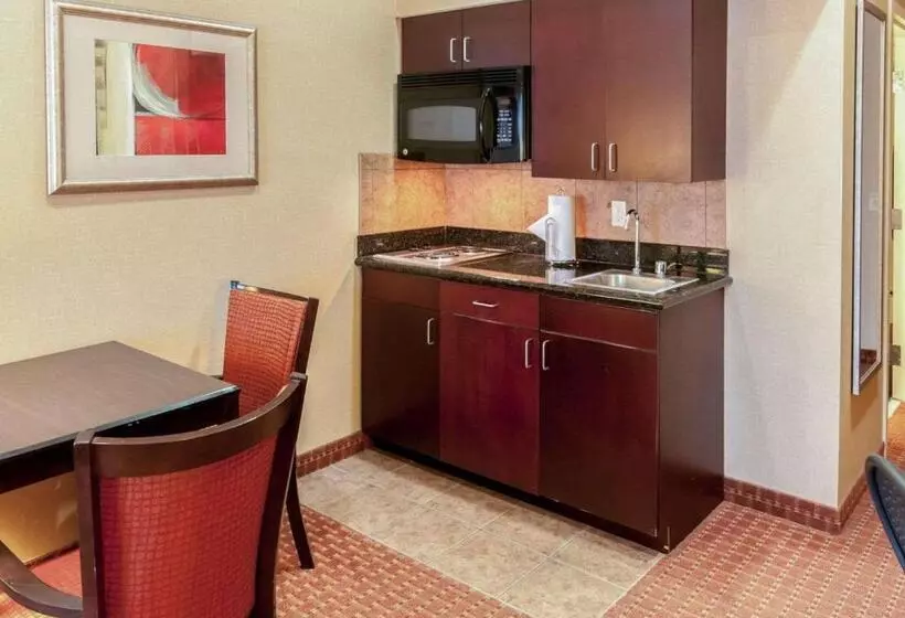 ホテル Spark By Hilton Exton