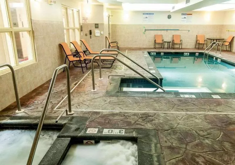 ホテル Spark By Hilton Exton