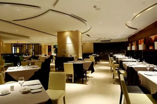 Hotelli Hangzhou Junfu International