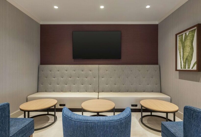 בית מלון כפרי Hilton Garden Inn Palm Coast Town Center