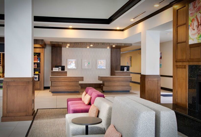 هتل Hilton Garden Inn Tyler